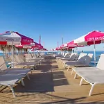 Club Anjeliq אלאניה