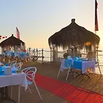 Club Anjeliq Готель Аланія